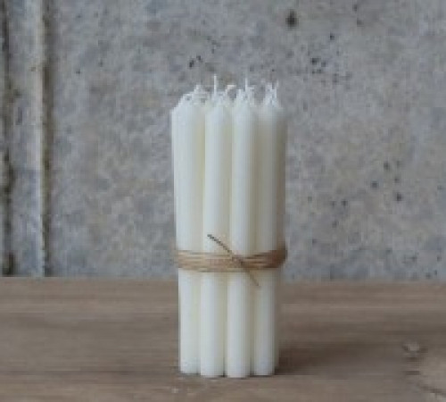 Sviečka večerná krémová  úzka /taper candle 2,5h 