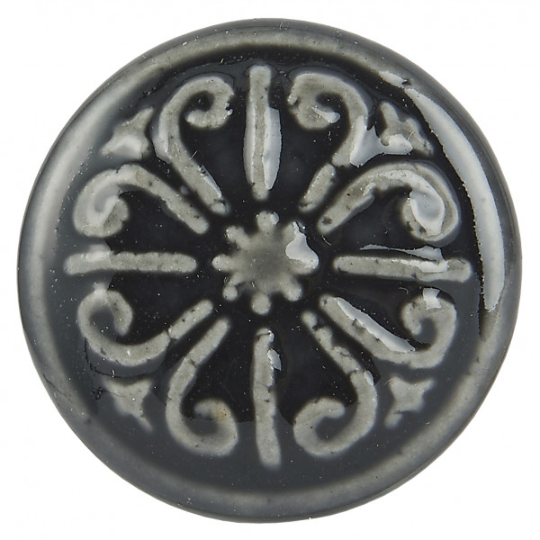 Tmavosivá keramická knopka s ornamentom