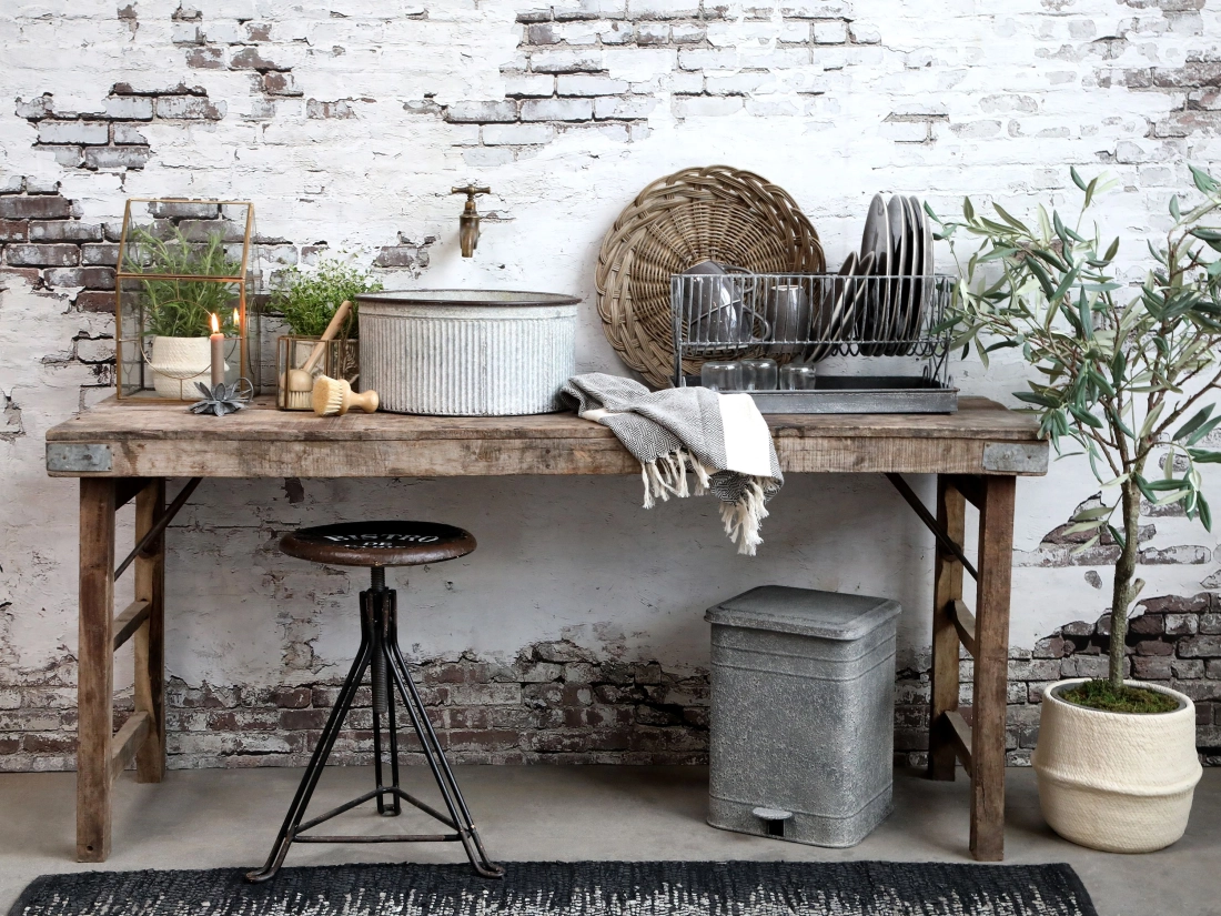 Grimaud star&yacute;  dreven&yacute; st&ocirc;l 