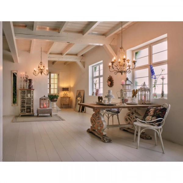 Vidiecka skriňa s ozdobn&yacute;mi dvierkami