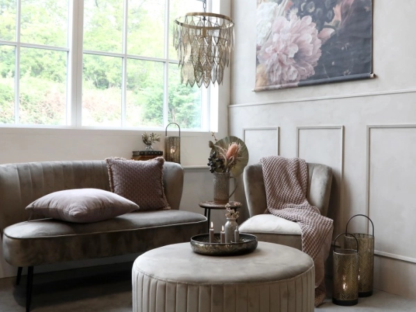 Men&scaron;&iacute; kovov&yacute; luster s l&iacute;stkami