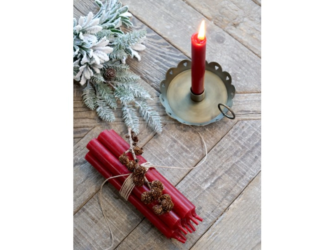 Sviečka večern&aacute; tmav&aacute;  červen&aacute; 