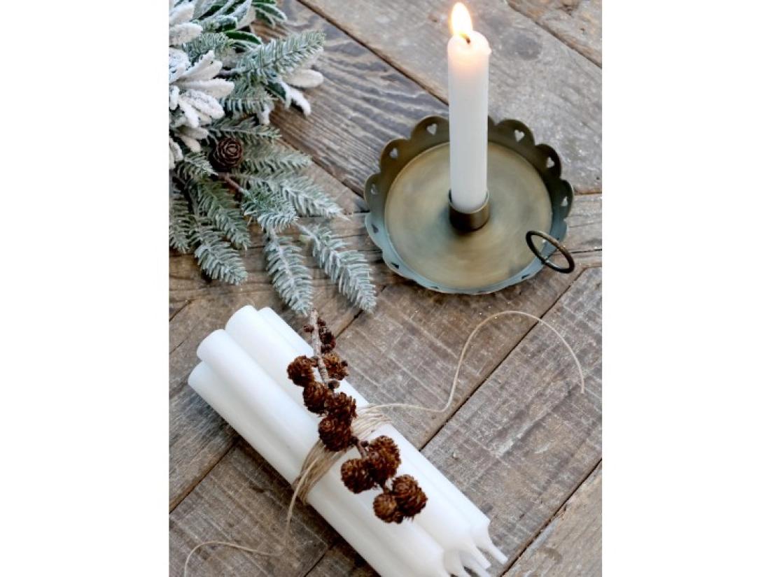 Sviečka večern&aacute; biela