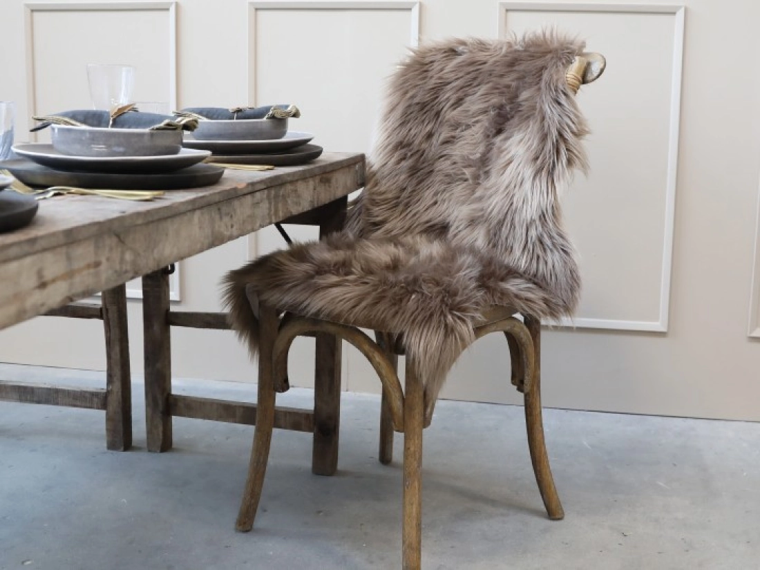 Umel&aacute; kožu&scaron;ina - mokka 