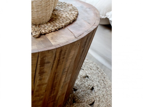 Grimaud okr&uacute;hly mas&iacute;vny stol&iacute;k 