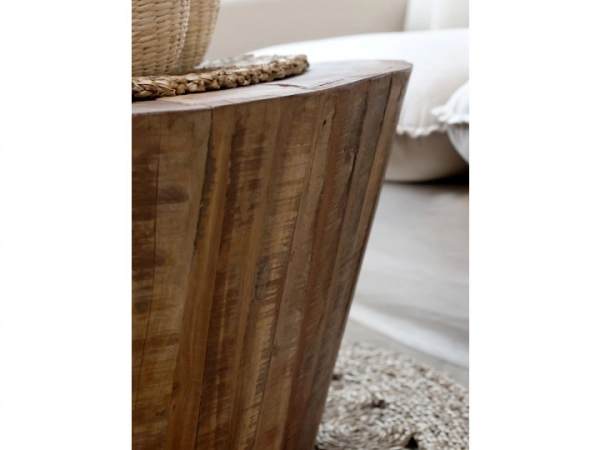 Grimaud okr&uacute;hly mas&iacute;vny stol&iacute;k 