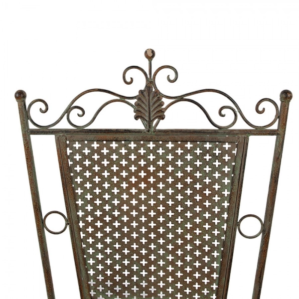 Kovov&aacute; z&aacute;hradn&aacute; stolička 