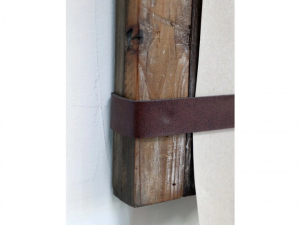 papierov&aacute; rolka na dreven&yacute; držiak do kuchyne GRIMAUD 