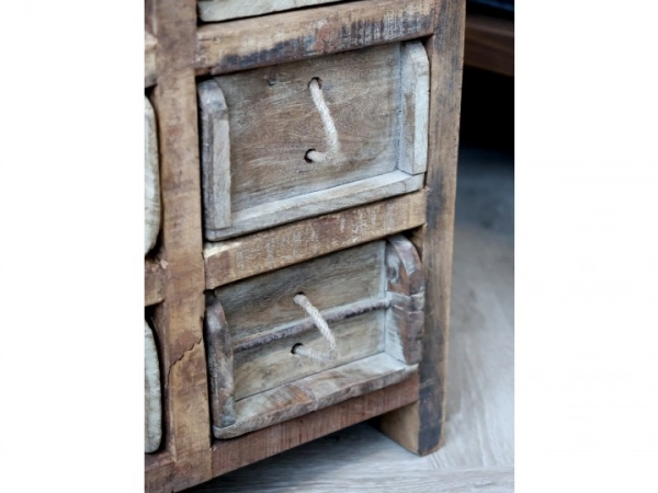 Grimaud skrinka s 10 debničkami/z&aacute;suvkami 