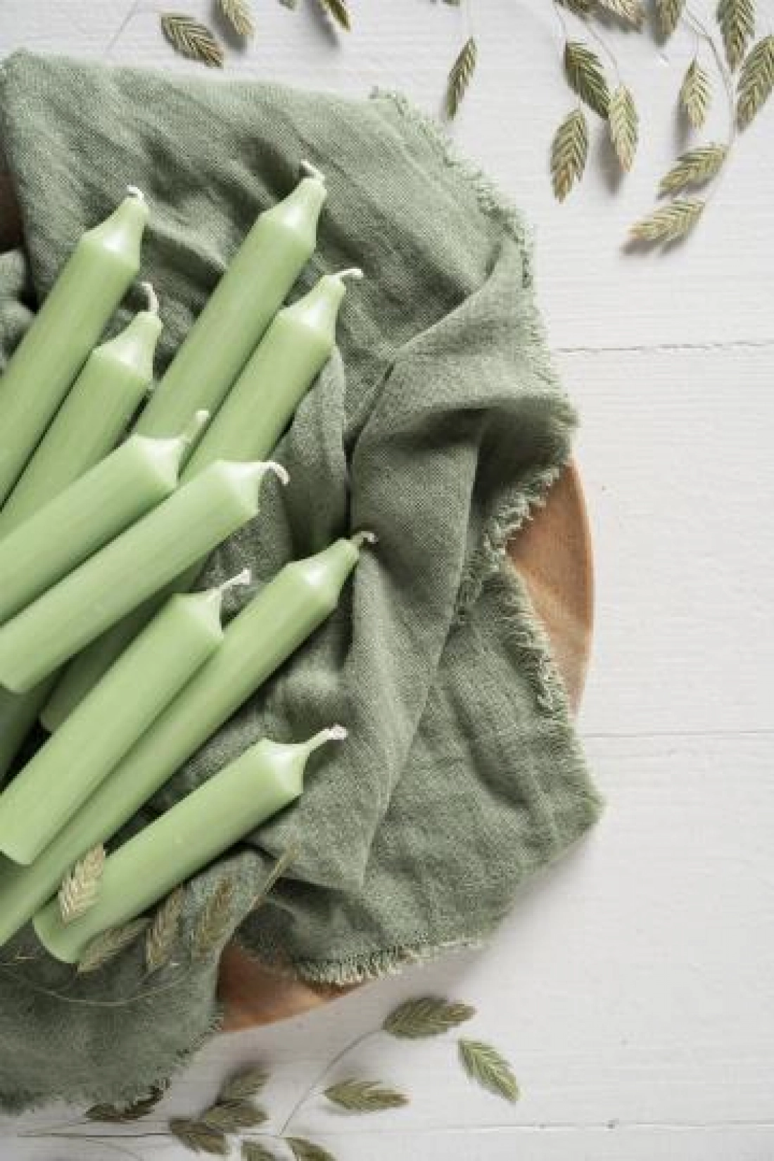 Rustik&aacute;lna sviečka  zelen&aacute; 