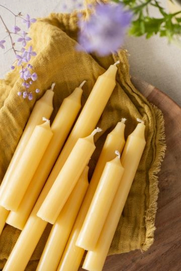 Rustik&aacute;lna sviečka  žlt&aacute; / yellow rustic 