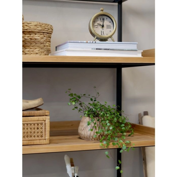 Kovovo- dreven&yacute; &uacute;ložn&yacute; industrial reg&aacute;l