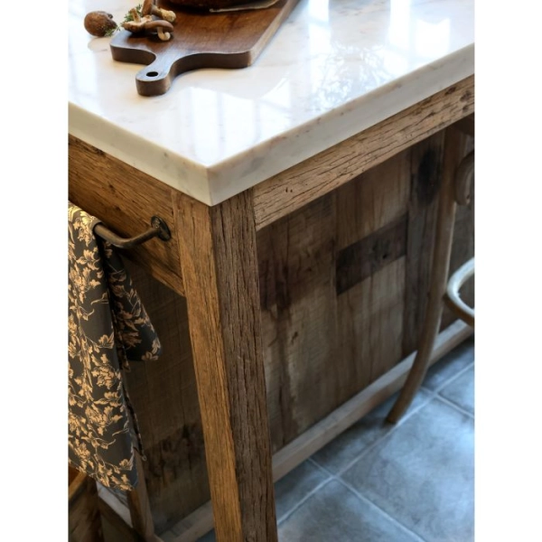 Grimaud Servisn&yacute; st&ocirc;l