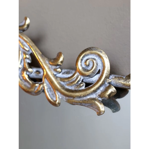 Zrkadlo s poličkou a dekorom