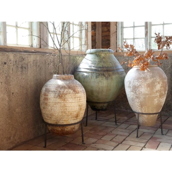 Kvetin&aacute;č na stojane 85cm