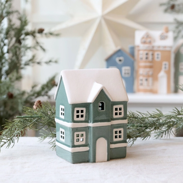 zelen&yacute; keramick&yacute;  domček Chamonix House 