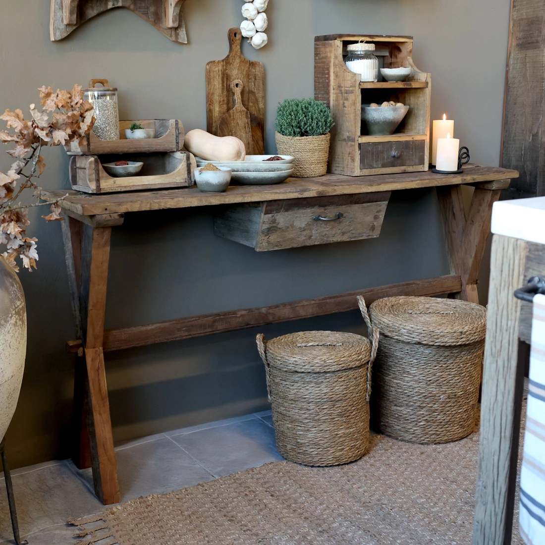 Grimaud st&ocirc;l so z&aacute;suvkou 