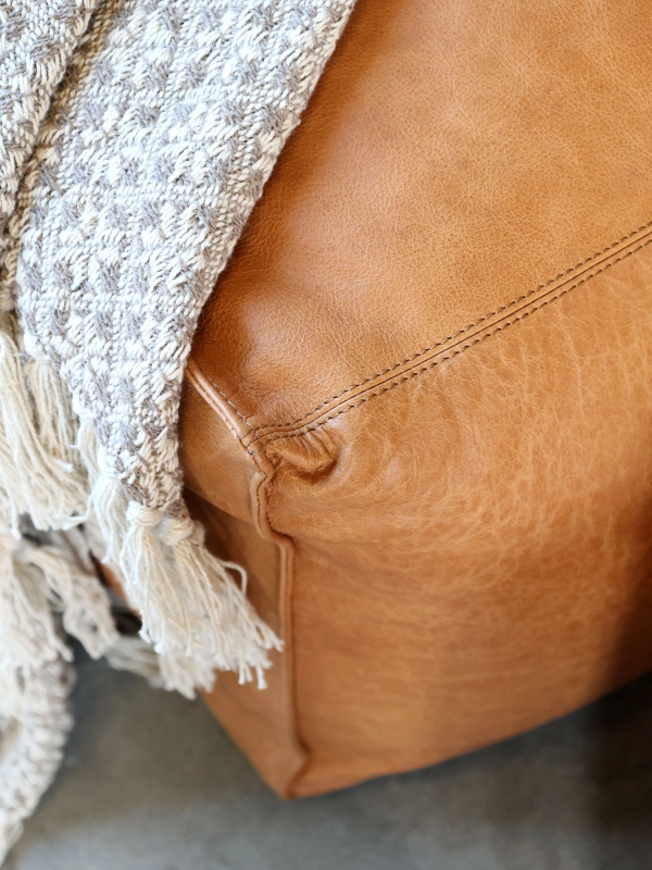 kožen&eacute; kreslo koňak