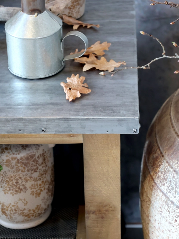 Kuchynsk&yacute; ostrov na kolieskach 