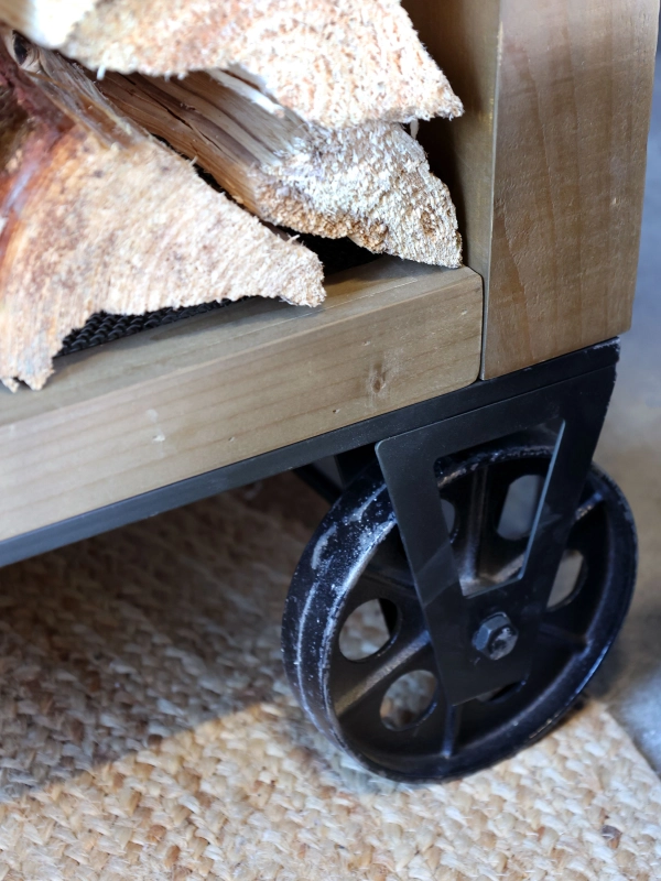 Kuchynsk&yacute; ostrov na kolieskach 