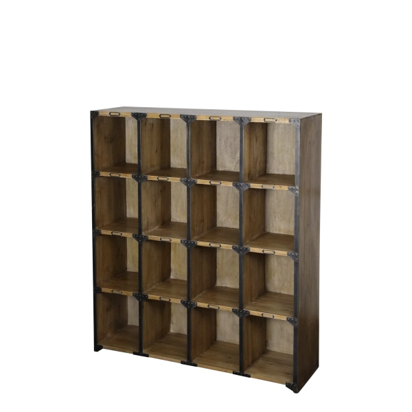 Reg&aacute;l s kovov&yacute;mi hranami