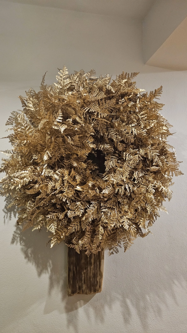 Zlat&yacute; luxusn&yacute; veniec  papradie l&aacute;sky 100cm