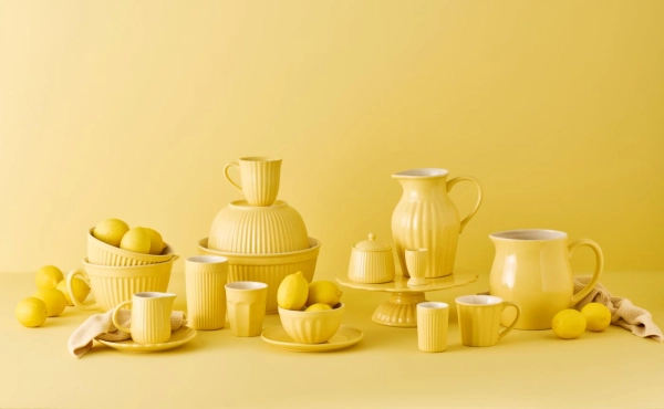 Podnos na kol&aacute;če Mynte Lemonade 