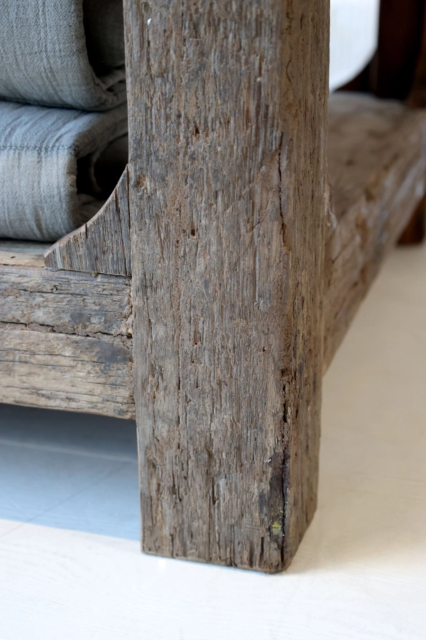 Konferenčn&yacute; stol&iacute;k Grimaud 