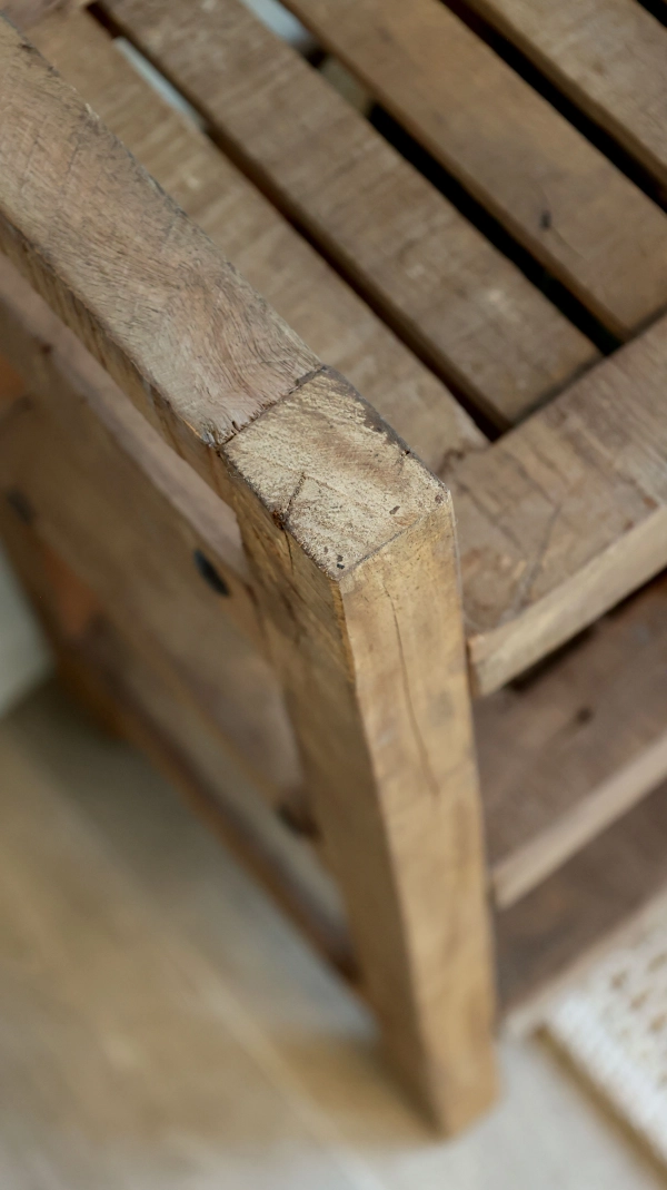 Grimaud &ndash; policov&yacute; reg&aacute;l s 3 policami