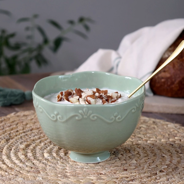 Provence Bowl &ndash; Porcel&aacute;nov&aacute; miska v &scaron;alviovo-zelenej farbe (650 ml)