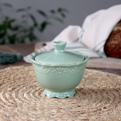 Provence Sugar Bowl &ndash; Porcel&aacute;nov&aacute; cukornička v &scaron;alviovo-zelenej farbe 